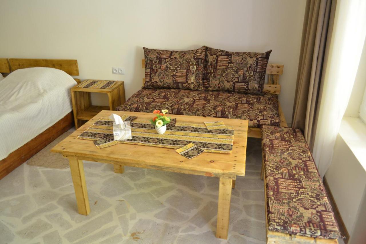 Bjnihouse, Guest House Εξωτερικό φωτογραφία