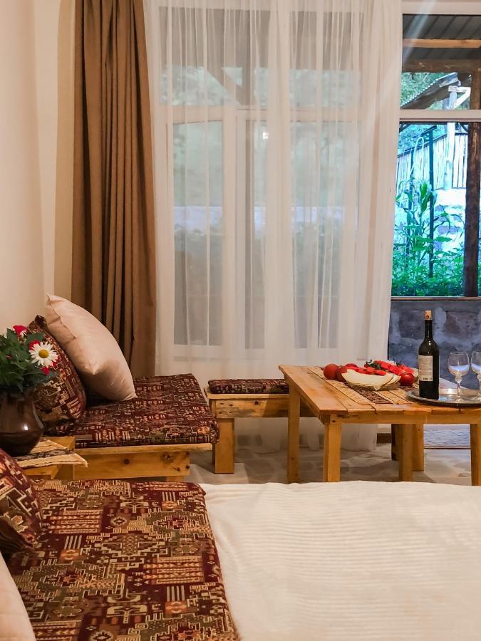 Bjnihouse, Guest House Εξωτερικό φωτογραφία